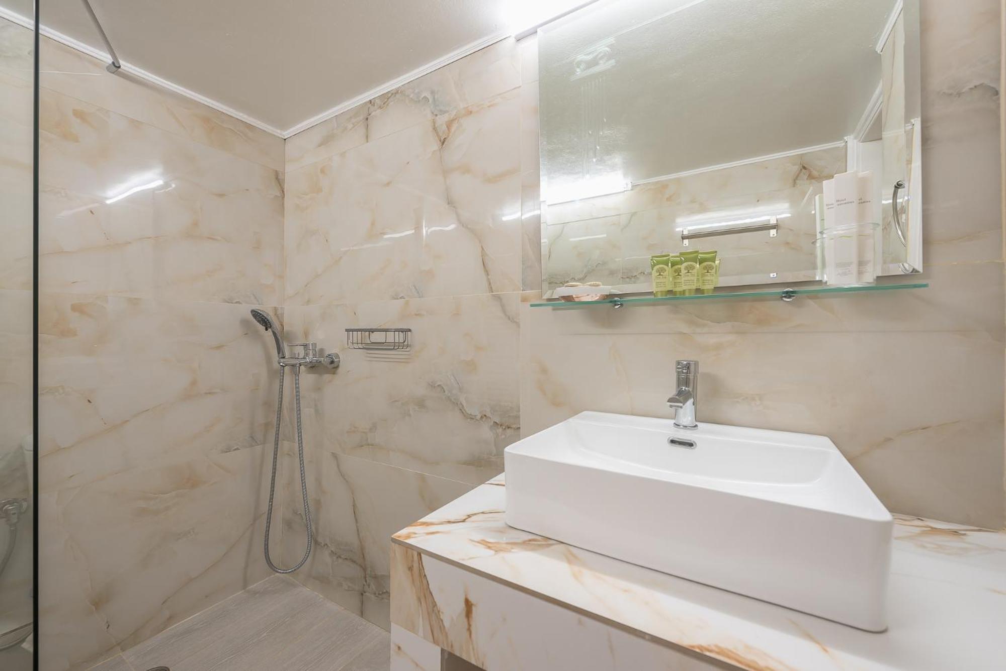 Modern Apartment 200M From Acropolis 100Mbps Netflix Athens Exterior photo